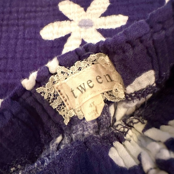 Btween Toddler Girl's Floral Outfit - Picture 3 of 5